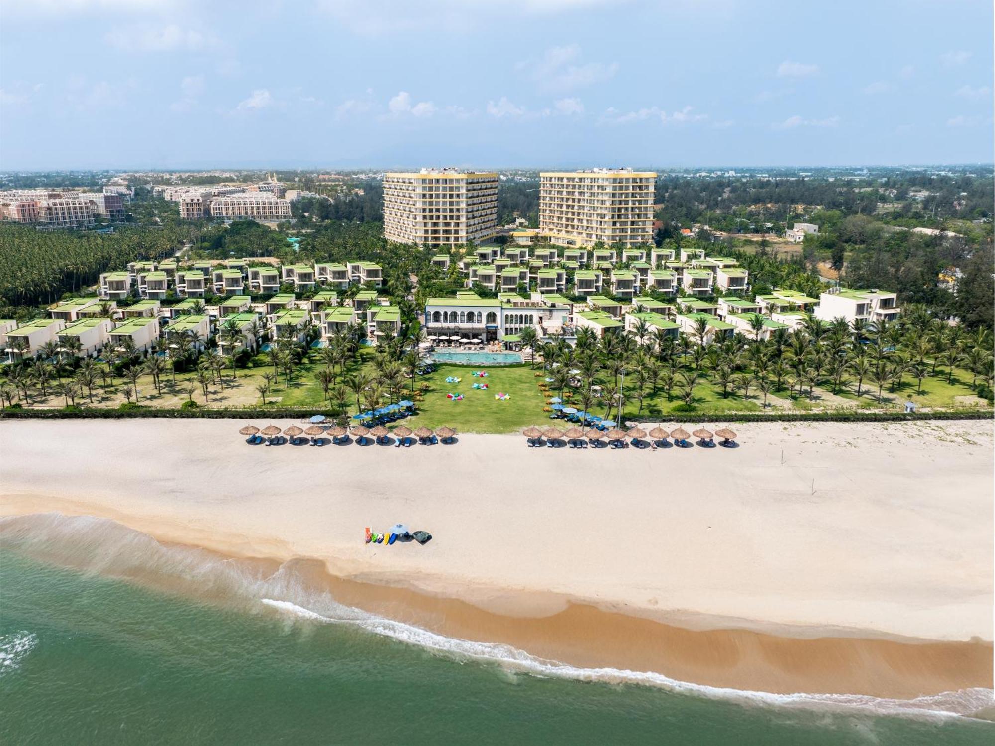 Wyndham Hoi An Royal Beachfront Resort & Villas Eksteriør bilde